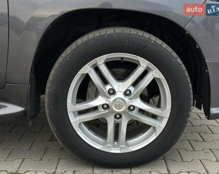 Серый Тойота Ленд Крузер, объемом двигателя 4.5 л и пробегом 139 тыс. км за 39000 $, фото 9 на Automoto.ua