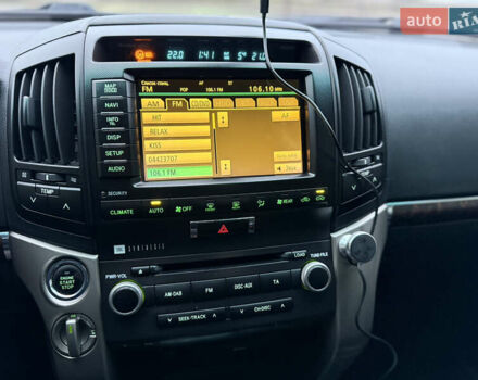 Серый Тойота Ленд Крузер, объемом двигателя 4.5 л и пробегом 280 тыс. км за 32500 $, фото 30 на Automoto.ua