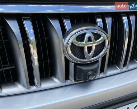 Сірий Тойота Ленд Крузер, об'ємом двигуна 4 л та пробігом 271 тис. км за 22800 $, фото 3 на Automoto.ua