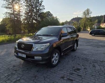 Серый Тойота Ленд Крузер, объемом двигателя 4.7 л и пробегом 256 тыс. км за 26000 $, фото 8 на Automoto.ua