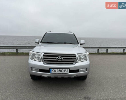 Серый Тойота Ленд Крузер, объемом двигателя 4.5 л и пробегом 280 тыс. км за 32500 $, фото 1 на Automoto.ua