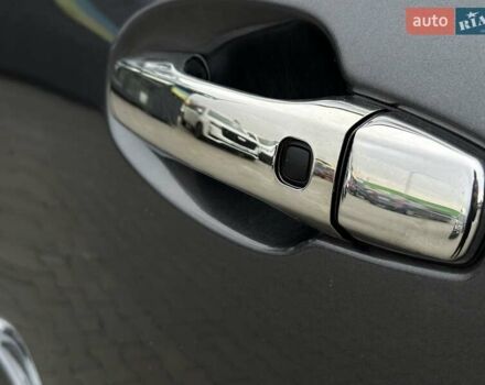 Серый Тойота Ленд Крузер, объемом двигателя 4.5 л и пробегом 139 тыс. км за 39000 $, фото 21 на Automoto.ua