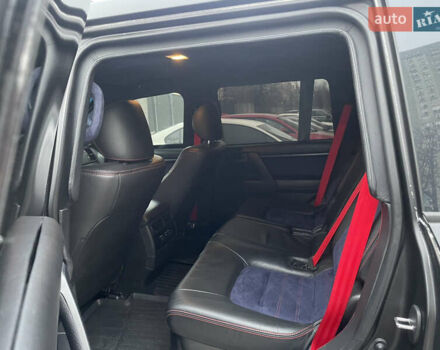 Серый Тойота Ленд Крузер, объемом двигателя 4.46 л и пробегом 105 тыс. км за 58000 $, фото 9 на Automoto.ua