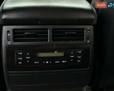 Серый Тойота Ленд Крузер, объемом двигателя 4.5 л и пробегом 139 тыс. км за 39000 $, фото 23 на Automoto.ua