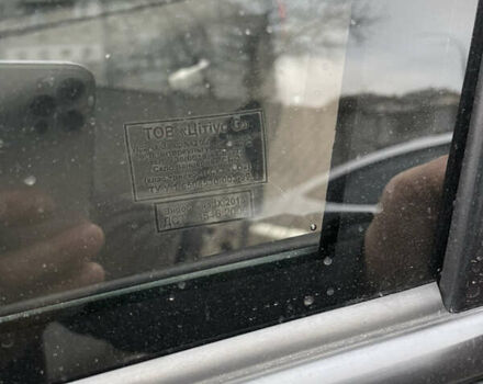 Серый Тойота Ленд Крузер, объемом двигателя 4.46 л и пробегом 105 тыс. км за 58000 $, фото 5 на Automoto.ua