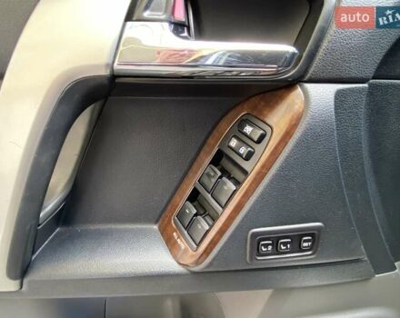 Сірий Тойота Ленд Крузер, об'ємом двигуна 4 л та пробігом 271 тис. км за 22800 $, фото 24 на Automoto.ua