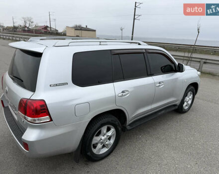 Серый Тойота Ленд Крузер, объемом двигателя 4.5 л и пробегом 280 тыс. км за 32500 $, фото 16 на Automoto.ua