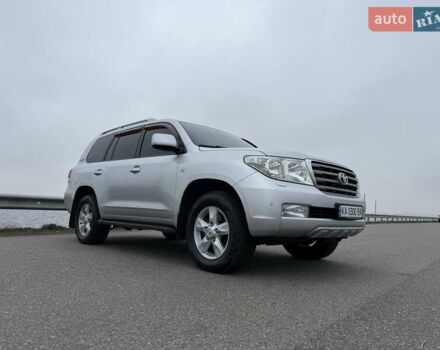 Серый Тойота Ленд Крузер, объемом двигателя 4.5 л и пробегом 280 тыс. км за 32500 $, фото 10 на Automoto.ua