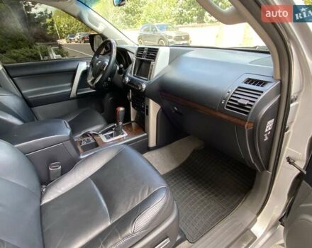 Сірий Тойота Ленд Крузер, об'ємом двигуна 4 л та пробігом 271 тис. км за 22800 $, фото 20 на Automoto.ua