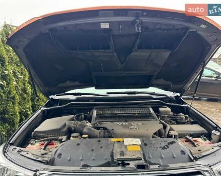 Сірий Тойота Ленд Крузер, об'ємом двигуна 4.5 л та пробігом 225 тис. км за 28000 $, фото 19 на Automoto.ua