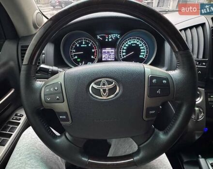 Сірий Тойота Ленд Крузер, об'ємом двигуна 4.5 л та пробігом 225 тис. км за 28000 $, фото 15 на Automoto.ua