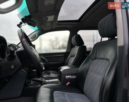 Серый Тойота Ленд Крузер, объемом двигателя 4.5 л и пробегом 139 тыс. км за 39000 $, фото 42 на Automoto.ua