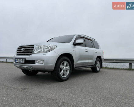 Серый Тойота Ленд Крузер, объемом двигателя 4.5 л и пробегом 280 тыс. км за 32500 $, фото 9 на Automoto.ua