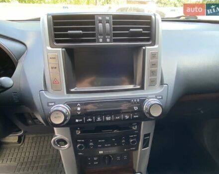 Сірий Тойота Ленд Крузер, об'ємом двигуна 4 л та пробігом 271 тис. км за 22800 $, фото 33 на Automoto.ua