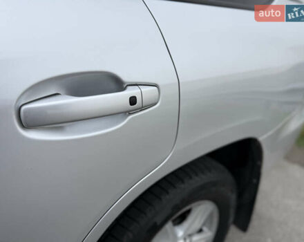 Серый Тойота Ленд Крузер, объемом двигателя 4.5 л и пробегом 280 тыс. км за 32500 $, фото 74 на Automoto.ua