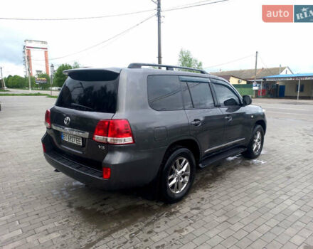 Серый Тойота Ленд Крузер, объемом двигателя 4.5 л и пробегом 282 тыс. км за 28500 $, фото 4 на Automoto.ua