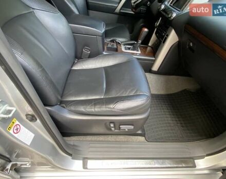 Сірий Тойота Ленд Крузер, об'ємом двигуна 4 л та пробігом 271 тис. км за 22800 $, фото 19 на Automoto.ua