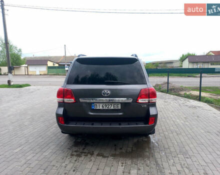 Серый Тойота Ленд Крузер, объемом двигателя 4.5 л и пробегом 282 тыс. км за 28500 $, фото 5 на Automoto.ua