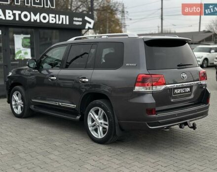 Серый Тойота Ленд Крузер, объемом двигателя 4.5 л и пробегом 139 тыс. км за 39000 $, фото 11 на Automoto.ua