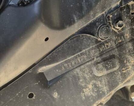 Серый Тойота Ленд Крузер, объемом двигателя 4.7 л и пробегом 256 тыс. км за 26000 $, фото 20 на Automoto.ua