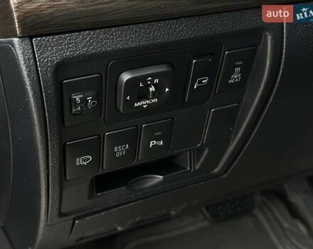 Серый Тойота Ленд Крузер, объемом двигателя 4.5 л и пробегом 139 тыс. км за 39000 $, фото 37 на Automoto.ua