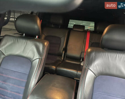 Серый Тойота Ленд Крузер, объемом двигателя 4.46 л и пробегом 105 тыс. км за 58000 $, фото 6 на Automoto.ua