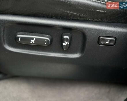 Серый Тойота Ленд Крузер, объемом двигателя 4.5 л и пробегом 139 тыс. км за 39000 $, фото 36 на Automoto.ua