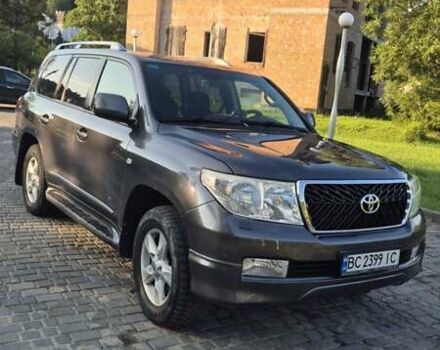 Серый Тойота Ленд Крузер, объемом двигателя 4.7 л и пробегом 256 тыс. км за 26000 $, фото 1 на Automoto.ua