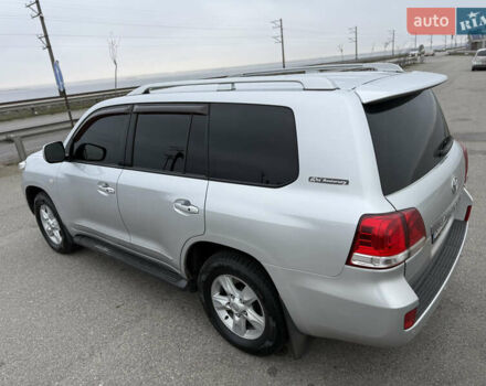 Серый Тойота Ленд Крузер, объемом двигателя 4.5 л и пробегом 280 тыс. км за 32500 $, фото 15 на Automoto.ua