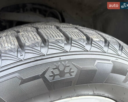 Серый Тойота Ленд Крузер, объемом двигателя 4.5 л и пробегом 280 тыс. км за 32500 $, фото 66 на Automoto.ua