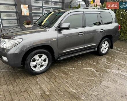 Сірий Тойота Ленд Крузер, об'ємом двигуна 4.5 л та пробігом 225 тис. км за 28000 $, фото 9 на Automoto.ua