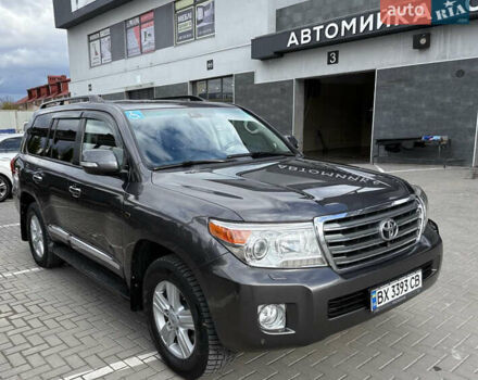 Серый Тойота Ленд Крузер, объемом двигателя 4.61 л и пробегом 227 тыс. км за 30500 $, фото 1 на Automoto.ua