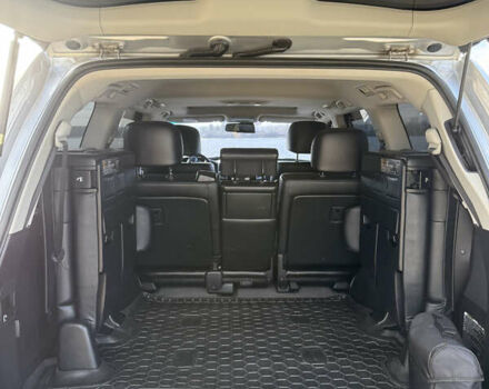 Серый Тойота Ленд Крузер, объемом двигателя 4.6 л и пробегом 222 тыс. км за 31000 $, фото 19 на Automoto.ua