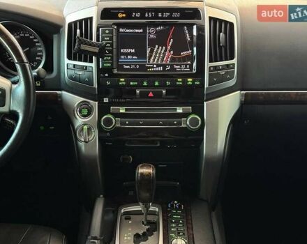 Сірий Тойота Ленд Крузер, об'ємом двигуна 4.5 л та пробігом 235 тис. км за 28990 $, фото 29 на Automoto.ua