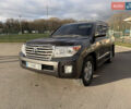 Серый Тойота Ленд Крузер, объемом двигателя 4.46 л и пробегом 300 тыс. км за 33500 $, фото 1 на Automoto.ua