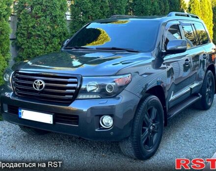 Серый Тойота Ленд Крузер, объемом двигателя 4.5 л и пробегом 209 тыс. км за 29900 $, фото 6 на Automoto.ua