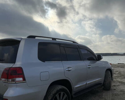 Серый Тойота Ленд Крузер, объемом двигателя 4.6 л и пробегом 222 тыс. км за 31000 $, фото 6 на Automoto.ua