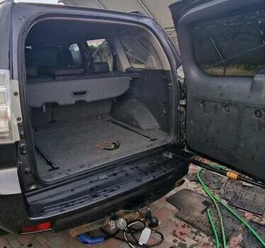 Серый Тойота Ленд Крузер, объемом двигателя 3 л и пробегом 218 тыс. км за 27777 $, фото 9 на Automoto.ua