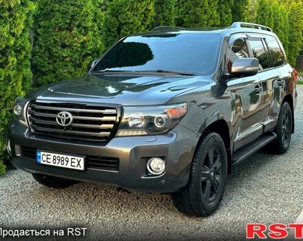 Серый Тойота Ленд Крузер, объемом двигателя 4.5 л и пробегом 232 тыс. км за 32900 $, фото 3 на Automoto.ua