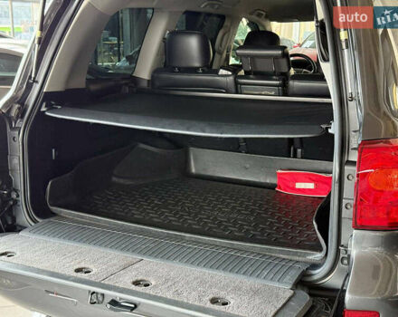 Сірий Тойота Ленд Крузер, об'ємом двигуна 4.5 л та пробігом 235 тис. км за 28990 $, фото 22 на Automoto.ua