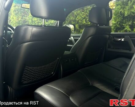 Серый Тойота Ленд Крузер, объемом двигателя 4.5 л и пробегом 209 тыс. км за 30000 $, фото 4 на Automoto.ua