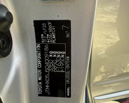 Серый Тойота Ленд Крузер, объемом двигателя 4.6 л и пробегом 222 тыс. км за 31000 $, фото 30 на Automoto.ua