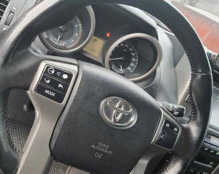 Серый Тойота Ленд Крузер, объемом двигателя 2.7 л и пробегом 179 тыс. км за 21200 $, фото 19 на Automoto.ua