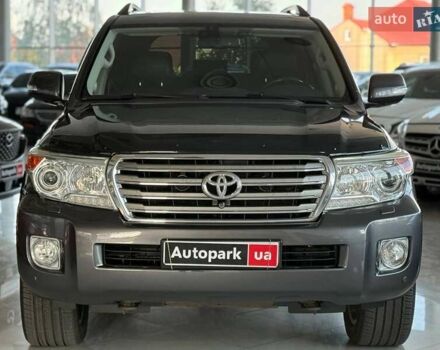 Сірий Тойота Ленд Крузер, об'ємом двигуна 4.5 л та пробігом 235 тис. км за 28990 $, фото 1 на Automoto.ua