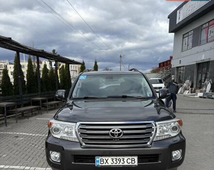 Серый Тойота Ленд Крузер, объемом двигателя 4.61 л и пробегом 227 тыс. км за 30500 $, фото 2 на Automoto.ua