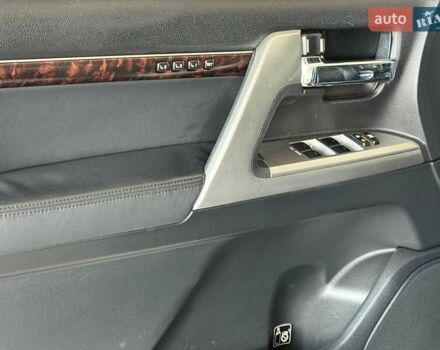 Сірий Тойота Ленд Крузер, об'ємом двигуна 4.5 л та пробігом 235 тис. км за 28990 $, фото 14 на Automoto.ua