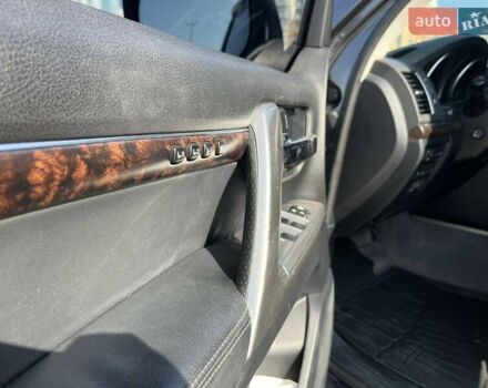 Серый Тойота Ленд Крузер, объемом двигателя 4.5 л и пробегом 230 тыс. км за 38899 $, фото 26 на Automoto.ua