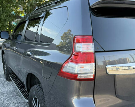 Сірий Тойота Ленд Крузер, об'ємом двигуна 3 л та пробігом 185 тис. км за 32500 $, фото 15 на Automoto.ua