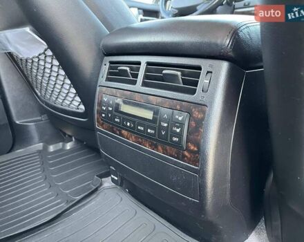 Серый Тойота Ленд Крузер, объемом двигателя 4.5 л и пробегом 230 тыс. км за 38899 $, фото 48 на Automoto.ua