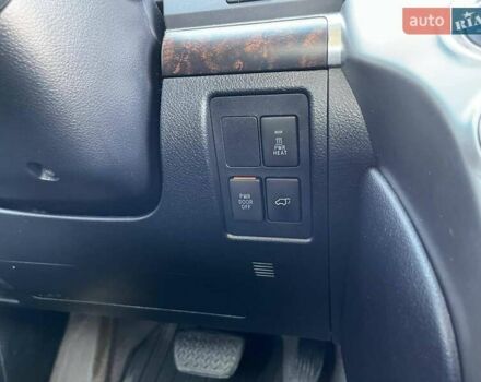 Серый Тойота Ленд Крузер, объемом двигателя 4.5 л и пробегом 230 тыс. км за 38899 $, фото 35 на Automoto.ua